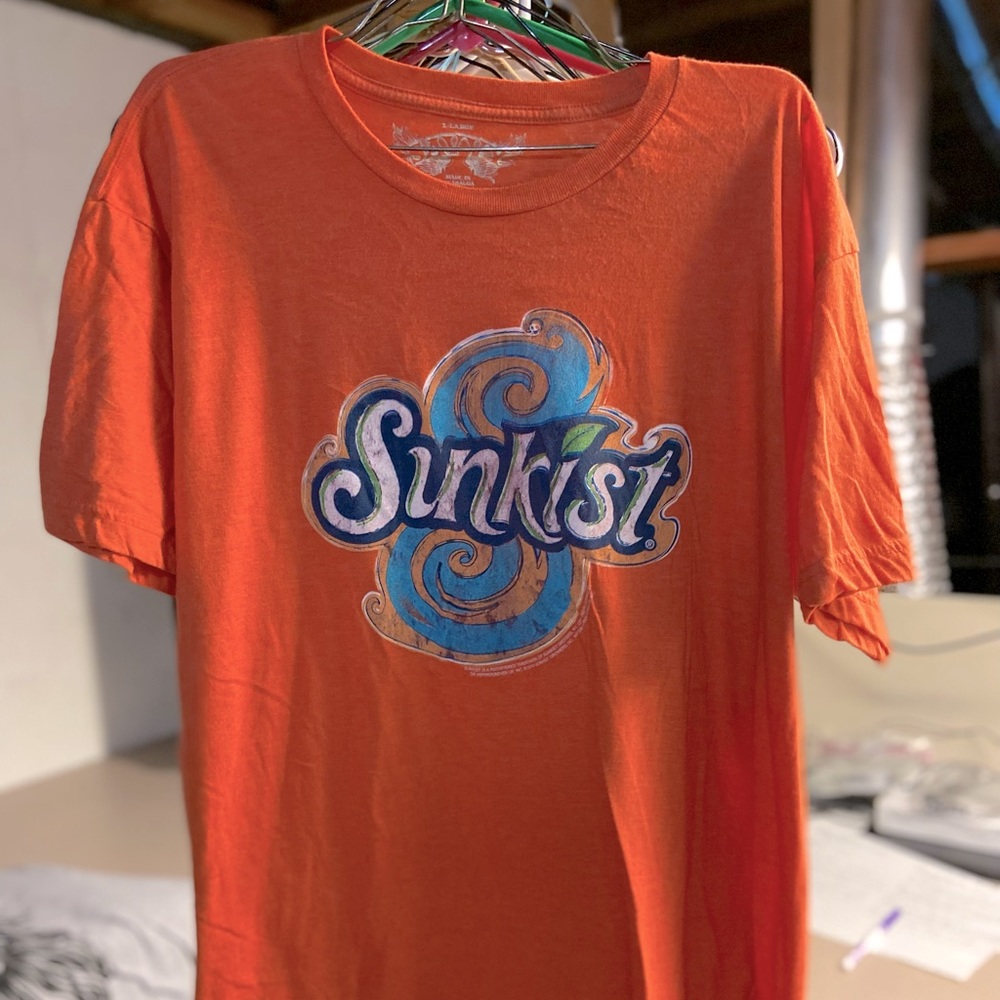 Sunkist T-shirt - Men’s Size XL - Orange